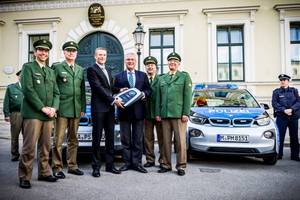 © BMW / Übergabe der BMW i3 an die Polizei