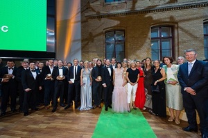 ©   GreenTec Awards, Ulf Büschleb / Alle Preisträger, Laudatoren, Moderatoren und Initiatoren auf der Bühne