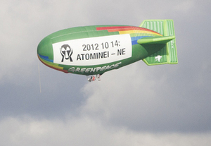 © Zeppelin über Litauen: Atomkraft, nein danke! Greenpeace/ Dirizablis