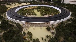 © Apple/ Der neue Apple Campus wird mit Sonnenenergie versorgt