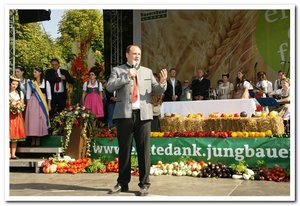 © W.J-Pucher oekonews/ Franz Windisch, Präsident der Landwirtschaftskammer Wien freute sich über die beeindruckene Schau