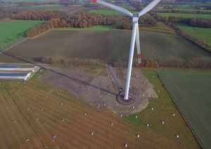 © Ostwind / Die Windkraftanlage von Gemüse Meyer