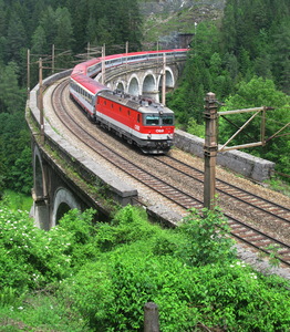 © Christian Schuhböck/Alliance For Nature Semmeringbahn Viadukt Kalte Rinne IC Zug