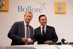 © Vincent Bollore (links- President Bollore) und Carlos Ghosn (rechts -President & CEO Renault S.A.S )