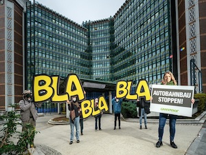 © Mitja Kobal Greenpeace / BlaBlaBla.. Demo für Klimaschutz