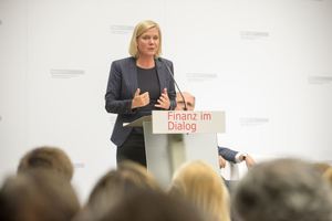 ©  BMF/Wilke - Schwedens Finanzministerin Magdalena Andersson bei ihrer Keynote