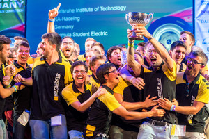 © VDI / Die Freude beim Studententeam aus Karlsruhe über den Sieg war groß