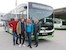 Salzburg Research/ Das leitende Projektteam mit einem der sieben Albus E-Busse