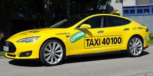 © Taxi 40100- Erstes Elektroauto in Einsatz