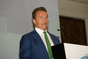 © oekonews- W.J.Pucher/ Arnold Schwarzenegger sieht 40%  Erneuerbaren Energien bis 2020 als erreichbar