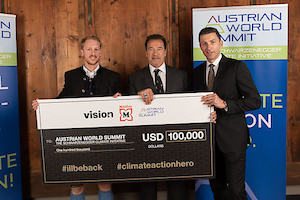 © AUSTRIAN WORLD SUMMIT / 100.000 USD für Schwarzeneggers Klimaschutzinitiative