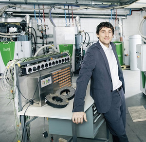 © ÖkoFEN/ Geschäftsführer Stefan Ortner präsentiert mit seinem Team die Innovationen bei der Energiesparmesse in Wels