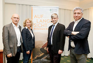 © Land Steiermark/Erwin Scheriau /  Anton Hausleitner, Andrea Gössinger-Wieser, Karl Steininger und Werner Boote (v.l.) diskutierten in Aigen im Ennstal Zukunftsszenarien für die Steiermark.