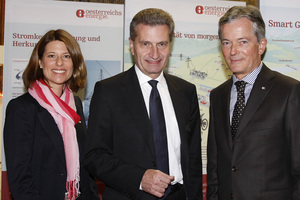 © Parlamentsdirektion/Ott - Dr. Barbara Schmidt (Generalsekretärin von Oesterreichs Energie), Günther Oettinger (EU-Kommissar für Energie), Dr. Peter Layr (Präsident von Oesterreichs Energie).