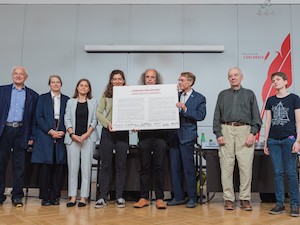 © System Change, not Climate Change/ Pressekonferenz zur "Lobauer Erklärung"