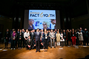 © Bridgestone/Im November wurde der Pakt für die Jugend von der Europäischen Kommission und führenden Unternehmen in Brüssel geschlossen