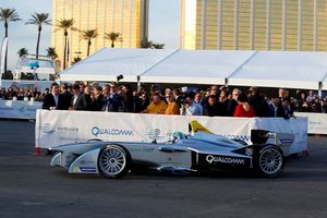 © Formula E/ Lucas di Grassi fährt den  Formula E Rennwagen am  Las Vegas Strip!