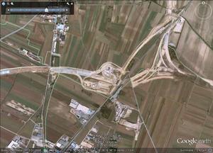 © Google Earth & Gerd Maier / Luftaufnahme im Jahr 2008 - 2008 Autobahnknoten in Bau