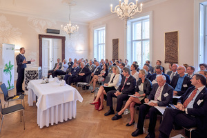 © Wolfgang R. Fürst / Dr. Harald Hauke, Geschäftsführer der Austria Glas Recycling GmbH, begrüßte die Gäste