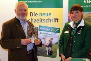 © oekonews/ Wolfgang Pucher mit Anita Hütter/Leserservice  "Der fortschrittliche Landwirt"  im Gespräch über das Buch