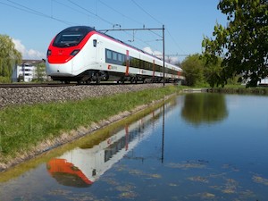 © SBB CFF FFS /Ein Zug in der Schweiz