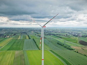© Leidinger/ Sieben moderne Windkraftanlagen erzeugen ab sofort Ökostrom für rund 36.000 Haushalte