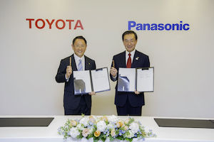 © Toyota & Panasonic/ Die Vereinbarung zur Zusammenarbeit im Batteriebereich wurde unterzeichnet