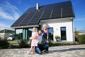 © BSW-Solar- Energieautarkes Haus mit PV und Solarthermie