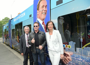 © C. Jobst/PID - Öffis als Zeichen für den Klimaschutz, auch für Arnold Schwarzenegger