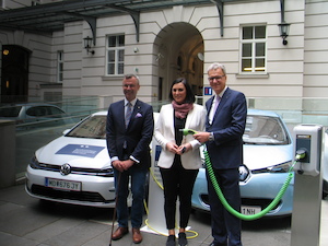 © W. J.Pucher - oekonews / Nachhaltigkeitsministerin Elisabeth Köstinger und Verkehrsminister Hofer sind erfreut über die  österreichweite Lösung