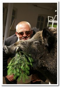 © oekonews / Begeisterung auch beim oekonews-Wollschweinspezialisten Wolfgang Pucher