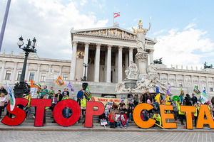 © Global 2000/ Demo gegen TTIP und CETA in Wien