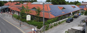 © Innotech / Die neue Solarstromanlage auf dem Outletcenter Clarks Village