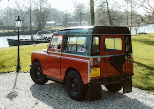 © Everrati / Der E-Land Rover IIA