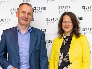 © CEOs FOR FUTURE/Hron / Peter Weinelt (Wiener Stadtwerke), Christiane Brunner von CEOs FOR FUTURE