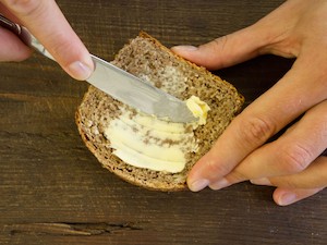© Land schafft Leben/ Butter und Brot dürfen bei keiner Jause fehlen, die Rohstoffe dafür kommen aber nicht immer aus Österreich