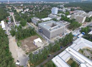 © Kurt Fuchs/HI ERN/ Spatenstich auf dem Baufeld für den Forschungsbau des Helmholtz-Instituts Erlangen-Nürnberg für Erneuerbare Energien