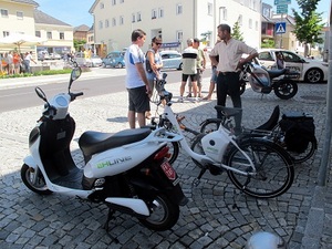 © Klimabündis -E-Räder und E-Scooter bereit zum Testen