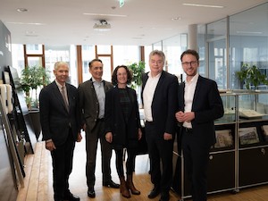 © Die Grünen/ Werner Kogler, Daniel Zadra und Eva Hammerer zu Besuch bei Fa. Rhomberg