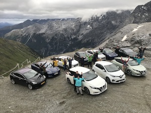 © WAVE Louis Palmer / Gemeinsam mit  Elektroautos in den Alpen unterwegs