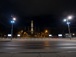 © Maximilian Lang / Earth Hour in Wien beim Rathaus