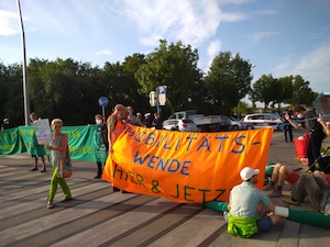 © XR Austria / Die Aktivist:innen wollen Radwege und mehr Öffis - Sie setzen sich für eine Mobilitätswende ein