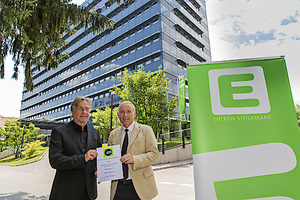 © Energie Steiermark/Architekt Ernst Giselbrecht (li.) und Vorstandssprecher Christian Purrer freuen sich über renommierte US-Auszeichnung für das E-Office