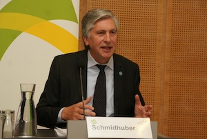© Wolfgang J.Pucher oekonews/ Josef Schmidhuber, stellvertretender Direktor der Trade and Market Division der FAO